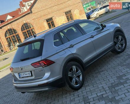 Серый Фольксваген Тигуан, объемом двигателя 2 л и пробегом 224 тыс. км за 25700 $, фото 8 на Automoto.ua