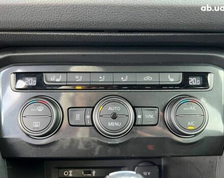 Серый Фольксваген Тигуан, объемом двигателя 2 л и пробегом 250 тыс. км за 22680 $, фото 29 на Automoto.ua