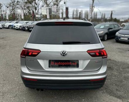 Серый Фольксваген Тигуан, объемом двигателя 1.97 л и пробегом 165 тыс. км за 25999 $, фото 10 на Automoto.ua