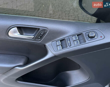 Сірий Фольксваген Тігуан, об'ємом двигуна 1.98 л та пробігом 158 тис. км за 13999 $, фото 25 на Automoto.ua