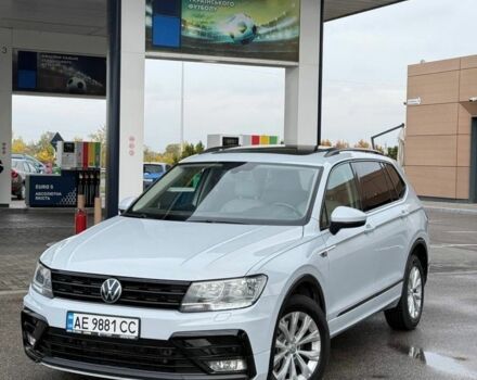 Серый Фольксваген Тигуан, объемом двигателя 2 л и пробегом 167 тыс. км за 15999 $, фото 5 на Automoto.ua