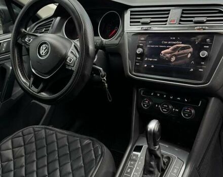 Серый Фольксваген Тигуан, объемом двигателя 1.97 л и пробегом 170 тыс. км за 24900 $, фото 14 на Automoto.ua