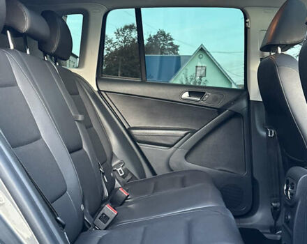 Сірий Фольксваген Тігуан, об'ємом двигуна 1.98 л та пробігом 158 тис. км за 13999 $, фото 39 на Automoto.ua