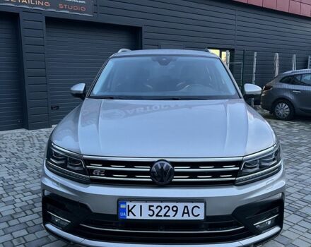 Серый Фольксваген Тигуан, объемом двигателя 2 л и пробегом 116 тыс. км за 28000 $, фото 2 на Automoto.ua