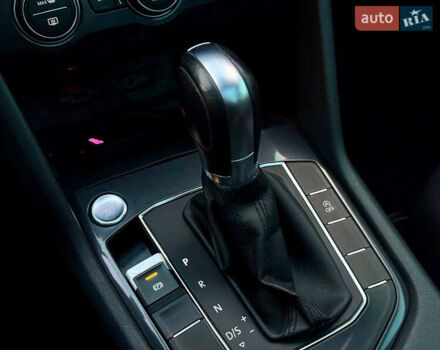 Серый Фольксваген Тигуан, объемом двигателя 2 л и пробегом 155 тыс. км за 18500 $, фото 37 на Automoto.ua