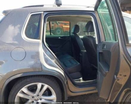 Серый Фольксваген Тигуан, объемом двигателя 2 л и пробегом 55 тыс. км за 8000 $, фото 7 на Automoto.ua