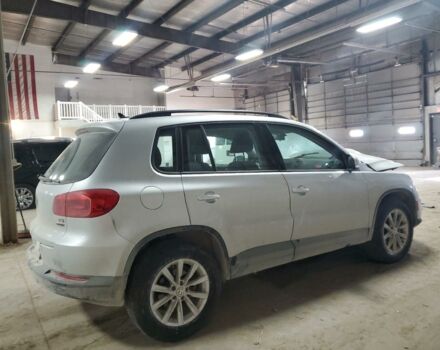 Сірий Фольксваген Тігуан, об'ємом двигуна 2 л та пробігом 187 тис. км за 6900 $, фото 5 на Automoto.ua