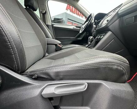 Серый Фольксваген Тигуан, объемом двигателя 1.97 л и пробегом 165 тыс. км за 25999 $, фото 21 на Automoto.ua