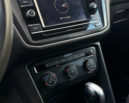 Сірий Фольксваген Тігуан, об'ємом двигуна 1.98 л та пробігом 149 тис. км за 17800 $, фото 24 на Automoto.ua