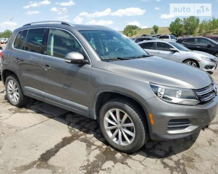 Серый Фольксваген Тигуан, объемом двигателя 2 л и пробегом 112 тыс. км за 3000 $, фото 4 на Automoto.ua