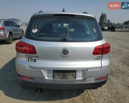 Сірий Фольксваген Тігуан, об'ємом двигуна 1.98 л та пробігом 121 тис. км за 999 $, фото 2 на Automoto.ua