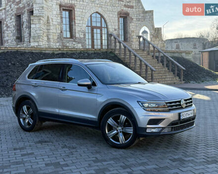 Серый Фольксваген Тигуан, объемом двигателя 2 л и пробегом 224 тыс. км за 25700 $, фото 14 на Automoto.ua