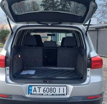 Серый Фольксваген Тигуан, объемом двигателя 1.98 л и пробегом 145 тыс. км за 12850 $, фото 6 на Automoto.ua