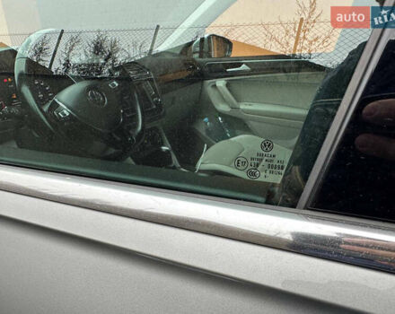 Серый Фольксваген Тигуан, объемом двигателя 1.97 л и пробегом 149 тыс. км за 25500 $, фото 41 на Automoto.ua