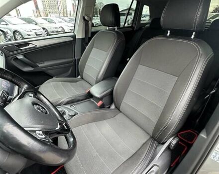 Серый Фольксваген Тигуан, объемом двигателя 1.97 л и пробегом 165 тыс. км за 25999 $, фото 15 на Automoto.ua