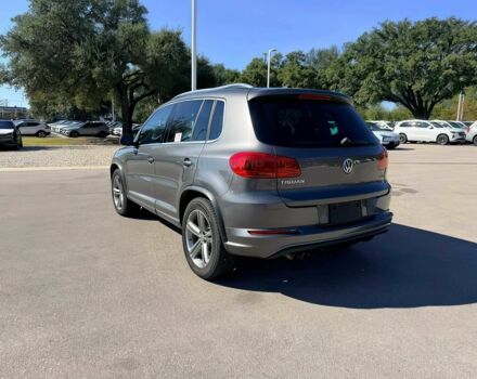 Серый Фольксваген Тигуан, объемом двигателя 2 л и пробегом 53 тыс. км за 12000 $, фото 5 на Automoto.ua