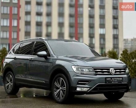 Серый Фольксваген Тигуан, объемом двигателя 2 л и пробегом 155 тыс. км за 18500 $, фото 6 на Automoto.ua