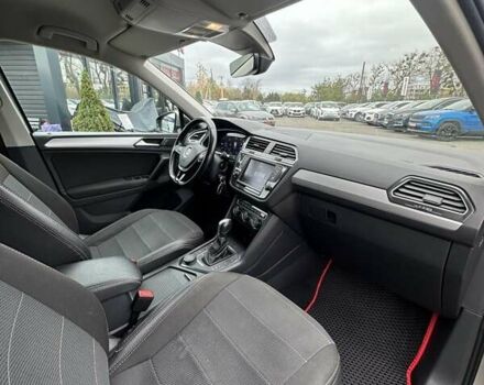 Сірий Фольксваген Тігуан, об'ємом двигуна 1.97 л та пробігом 165 тис. км за 23999 $, фото 31 на Automoto.ua