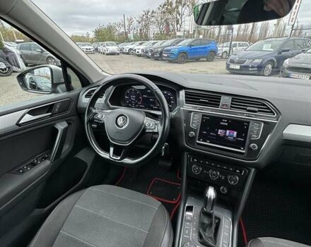Сірий Фольксваген Тігуан, об'ємом двигуна 1.97 л та пробігом 165 тис. км за 23999 $, фото 33 на Automoto.ua