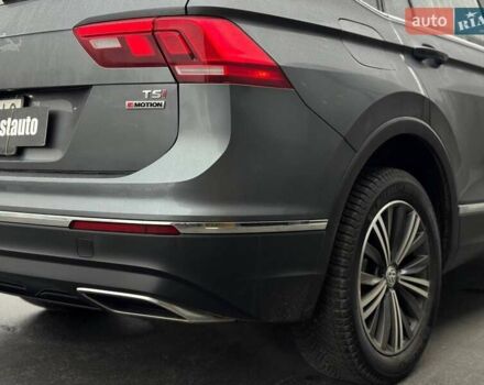 Сірий Фольксваген Тігуан, об'ємом двигуна 1.98 л та пробігом 152 тис. км за 18400 $, фото 26 на Automoto.ua