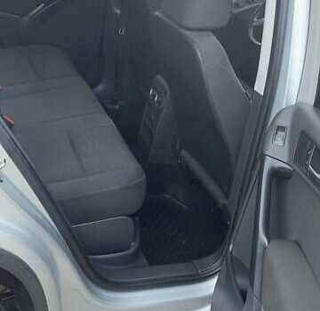 Серый Фольксваген Тигуан, объемом двигателя 1.98 л и пробегом 145 тыс. км за 12850 $, фото 7 на Automoto.ua