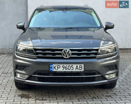 Серый Фольксваген Тигуан, объемом двигателя 2 л и пробегом 197 тыс. км за 22900 $, фото 2 на Automoto.ua