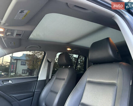 Сірий Фольксваген Тігуан, об'ємом двигуна 1.98 л та пробігом 158 тис. км за 13999 $, фото 41 на Automoto.ua