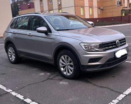 Сірий Фольксваген Тігуан, об'ємом двигуна 2 л та пробігом 250 тис. км за 15900 $, фото 6 на Automoto.ua