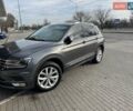 Серый Фольксваген Тигуан, объемом двигателя 2 л и пробегом 197 тыс. км за 22900 $, фото 3 на Automoto.ua