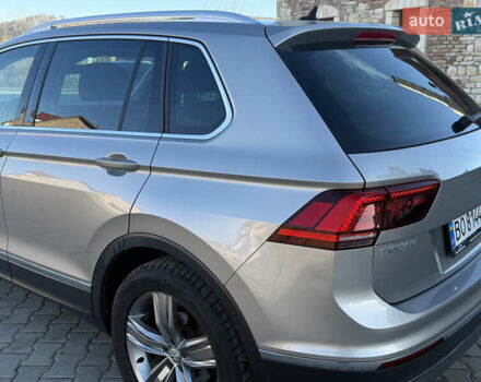 Серый Фольксваген Тигуан, объемом двигателя 2 л и пробегом 224 тыс. км за 25700 $, фото 37 на Automoto.ua