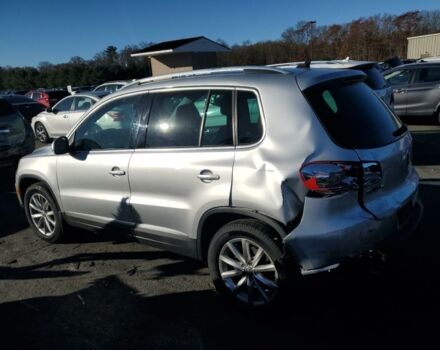 Сірий Фольксваген Тігуан, об'ємом двигуна 2 л та пробігом 156 тис. км за 9200 $, фото 3 на Automoto.ua