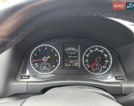 Сірий Фольксваген Тігуан, об'ємом двигуна 1.98 л та пробігом 206 тис. км за 13500 $, фото 5 на Automoto.ua