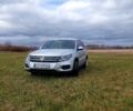 Сірий Фольксваген Тігуан, об'ємом двигуна 2 л та пробігом 48 тис. км за 14000 $, фото 4 на Automoto.ua