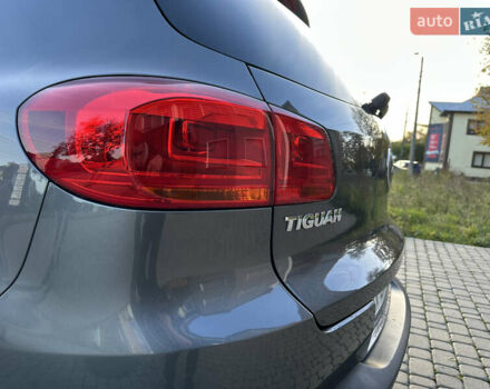 Сірий Фольксваген Тігуан, об'ємом двигуна 1.98 л та пробігом 158 тис. км за 13999 $, фото 51 на Automoto.ua