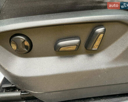 Серый Фольксваген Тигуан, объемом двигателя 2 л и пробегом 205 тыс. км за 16940 $, фото 29 на Automoto.ua