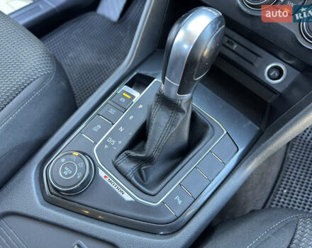 Сірий Фольксваген Тігуан, об'ємом двигуна 1.98 л та пробігом 84 тис. км за 23750 $, фото 63 на Automoto.ua