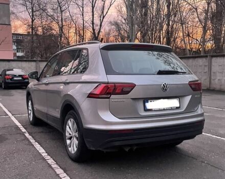 Сірий Фольксваген Тігуан, об'ємом двигуна 2 л та пробігом 250 тис. км за 15900 $, фото 12 на Automoto.ua