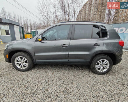 Серый Фольксваген Тигуан, объемом двигателя 1.98 л и пробегом 207 тыс. км за 13200 $, фото 3 на Automoto.ua