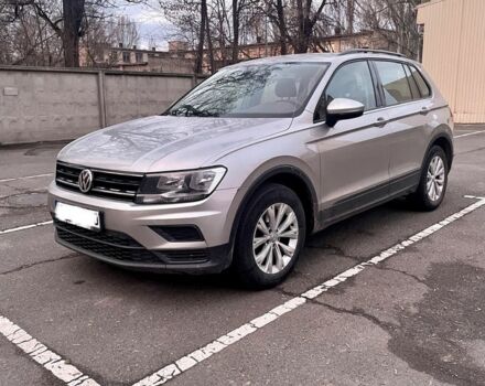 Сірий Фольксваген Тігуан, об'ємом двигуна 2 л та пробігом 250 тис. км за 15900 $, фото 13 на Automoto.ua