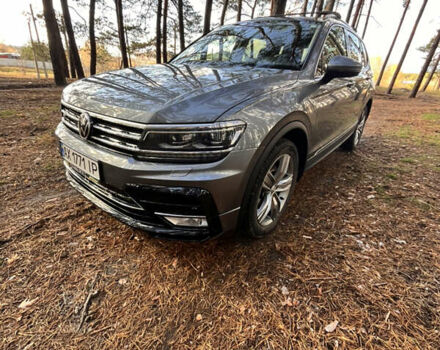 Сірий Фольксваген Тігуан, об'ємом двигуна 1.98 л та пробігом 81 тис. км за 23000 $, фото 2 на Automoto.ua