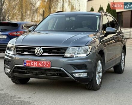 Сірий Фольксваген Тігуан, об'ємом двигуна 0 л та пробігом 146 тис. км за 16300 $, фото 1 на Automoto.ua