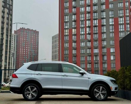 Серый Фольксваген Тигуан, объемом двигателя 2 л и пробегом 77 тыс. км за 19700 $, фото 6 на Automoto.ua