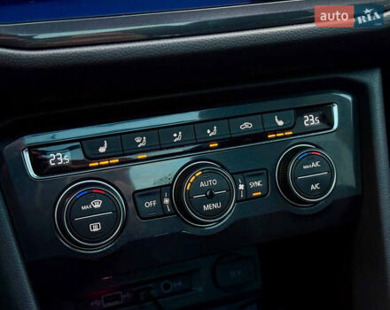 Серый Фольксваген Тигуан, объемом двигателя 2 л и пробегом 155 тыс. км за 18500 $, фото 39 на Automoto.ua