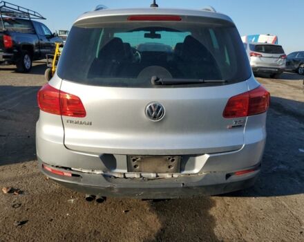 Сірий Фольксваген Тігуан, об'ємом двигуна 2 л та пробігом 166 тис. км за 8300 $, фото 4 на Automoto.ua