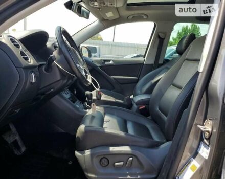 Серый Фольксваген Тигуан, объемом двигателя 2 л и пробегом 112 тыс. км за 3000 $, фото 7 на Automoto.ua