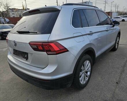 Серый Фольксваген Тигуан, объемом двигателя 2 л и пробегом 67 тыс. км за 20000 $, фото 3 на Automoto.ua