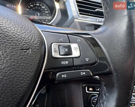 Сірий Фольксваген Тігуан, об'ємом двигуна 2 л та пробігом 167 тис. км за 19500 $, фото 20 на Automoto.ua