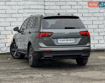 Серый Фольксваген Тигуан, объемом двигателя 2 л и пробегом 187 тыс. км за 18500 $, фото 11 на Automoto.ua