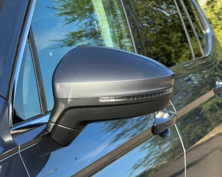 Сірий Фольксваген Тігуан, об'ємом двигуна 0 л та пробігом 130 тис. км за 402 $, фото 4 на Automoto.ua