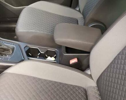 Серый Фольксваген Тигуан, объемом двигателя 2 л и пробегом 195 тыс. км за 23350 $, фото 31 на Automoto.ua